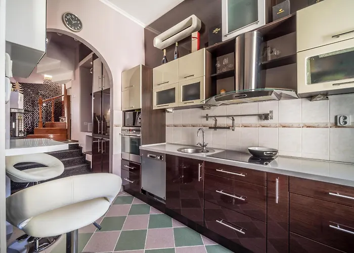 Opera Panoramic Penthouse *